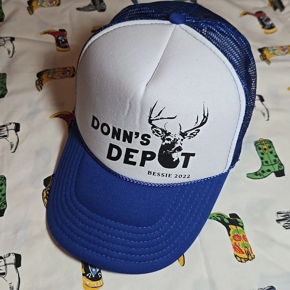 Donns Depot Austin Texas Trucker Hat Dive Bar OSFM Blue Deer Bessie 2022‎ Otto